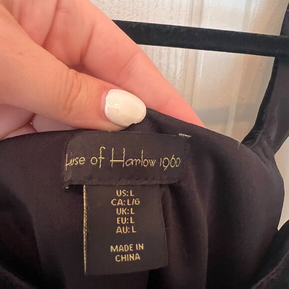 Cropped Tank Top - Picture 5 of 6